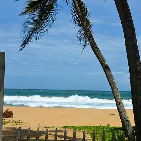Hikkaduwa Beach House Room photo