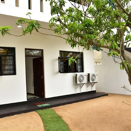 Hikkaduwa Beach House Exterior photo
